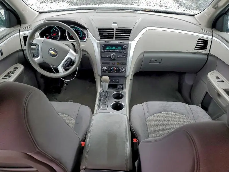 2012 CHEVROLET TRAVERSE LS  