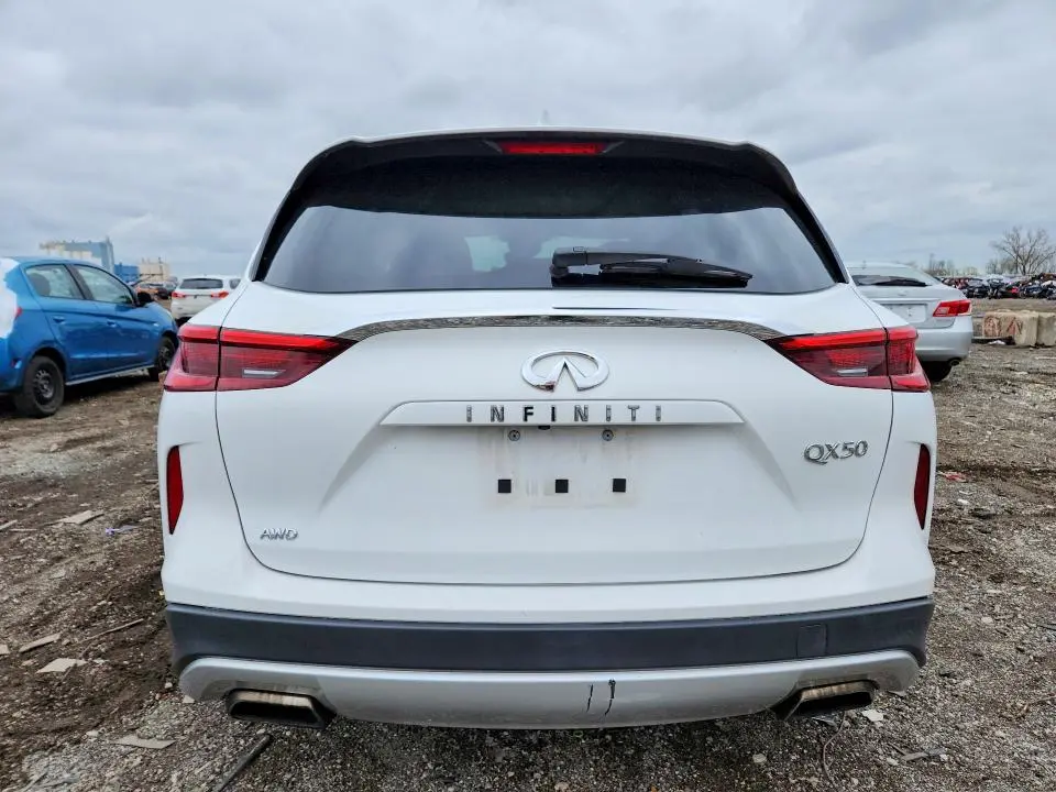 2019 INFINITI QX50 LUXE  