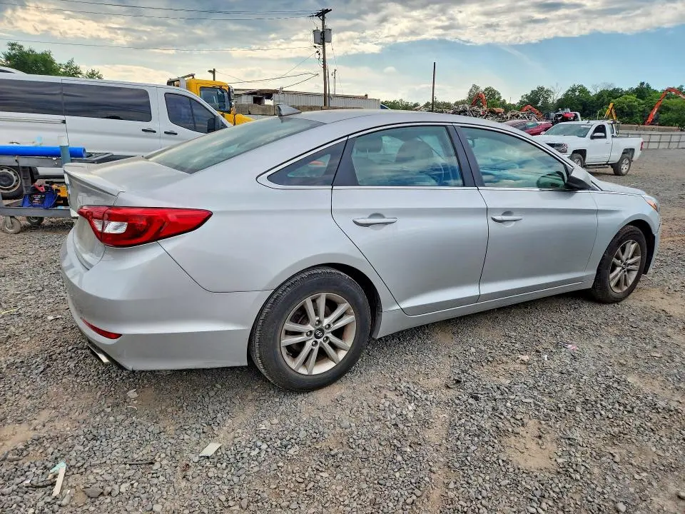 2016 HYUNDAI SONATA SE  