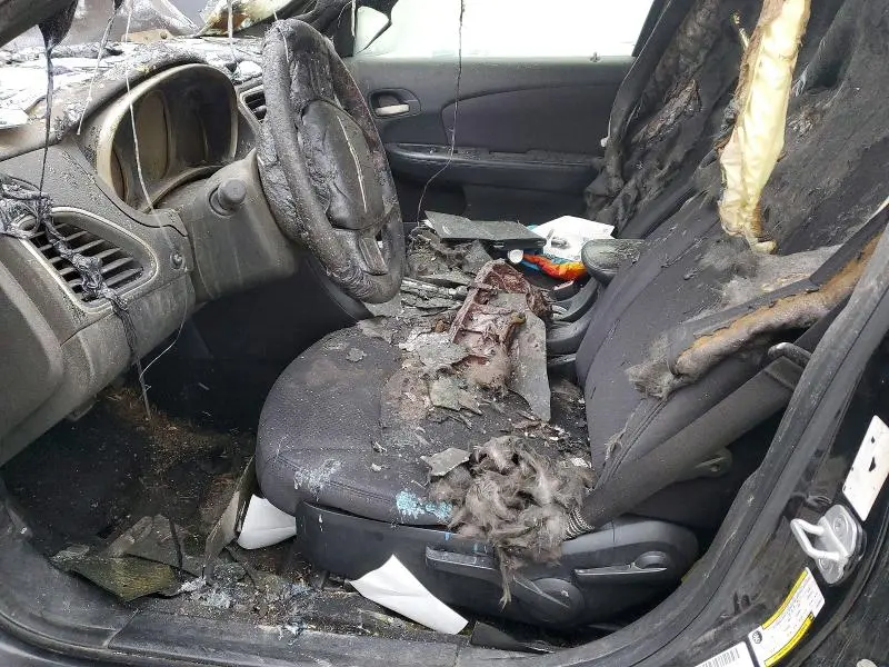 2012 CHRYSLER 200 LX  