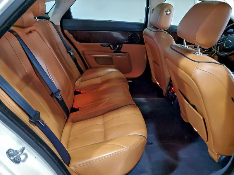 2015 JAGUAR XJL PORTFOLIO  