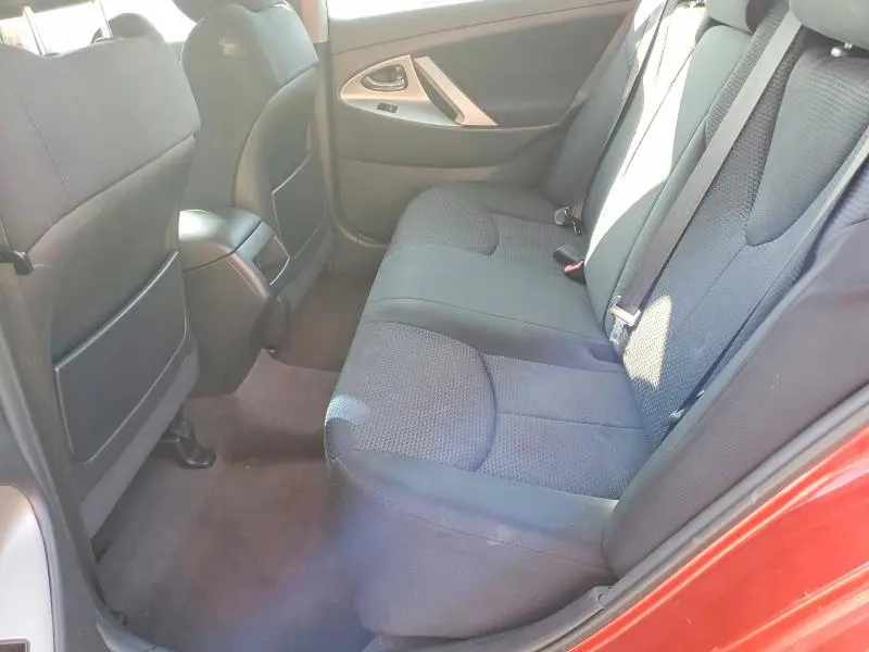 2010 TOYOTA CAMRY SE  