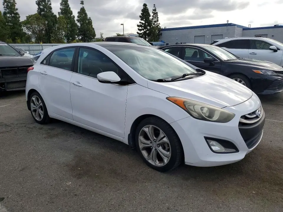 2014 HYUNDAI ELANTRA GT BASE  