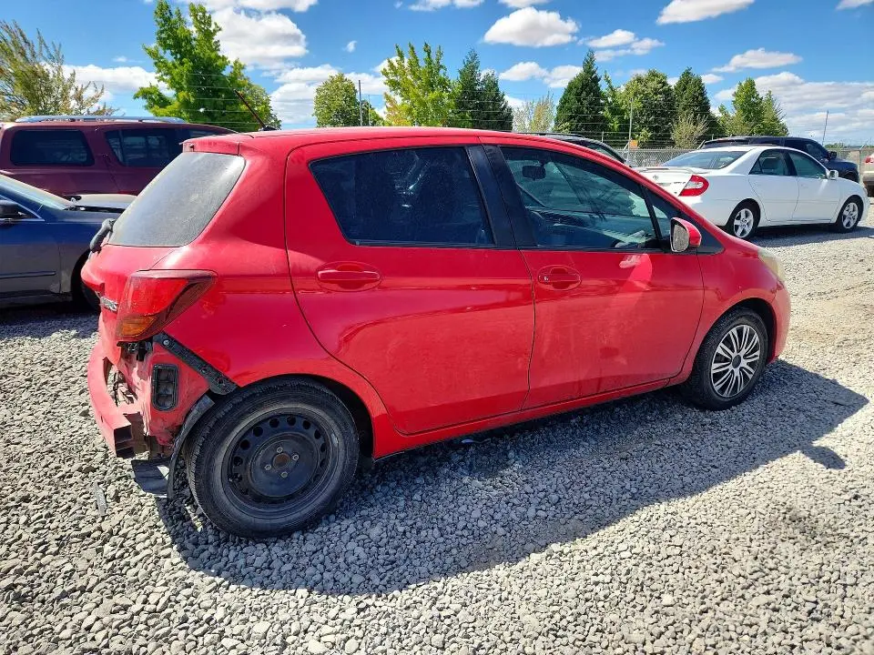 2015 TOYOTA YARIS 5-DOOR L  