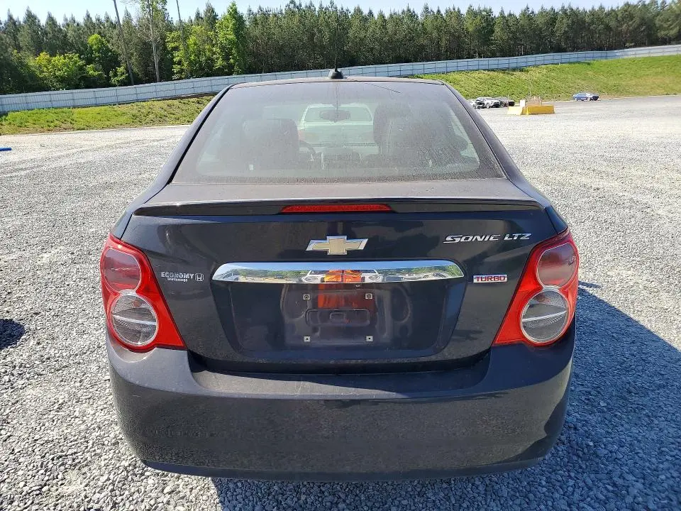2015 CHEVROLET SONIC LTZ  