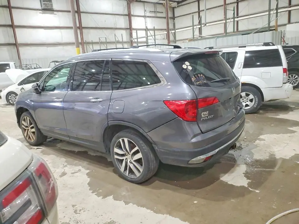 2017 HONDA PILOT TOURING  