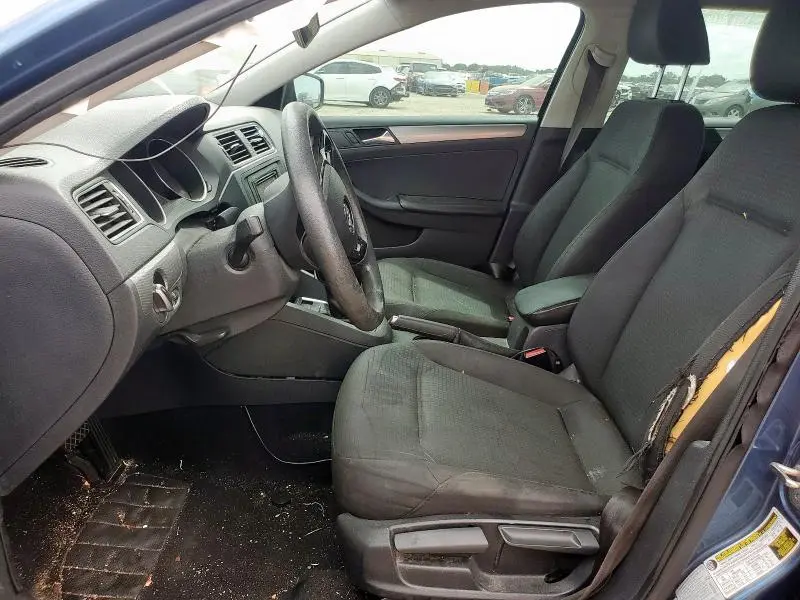 2015 VOLKSWAGEN JETTA SE  