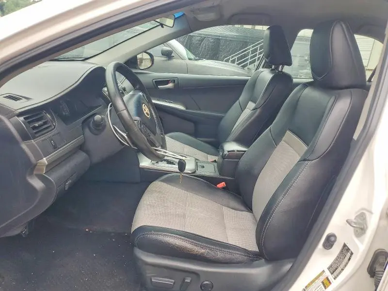2012 TOYOTA CAMRY SE  