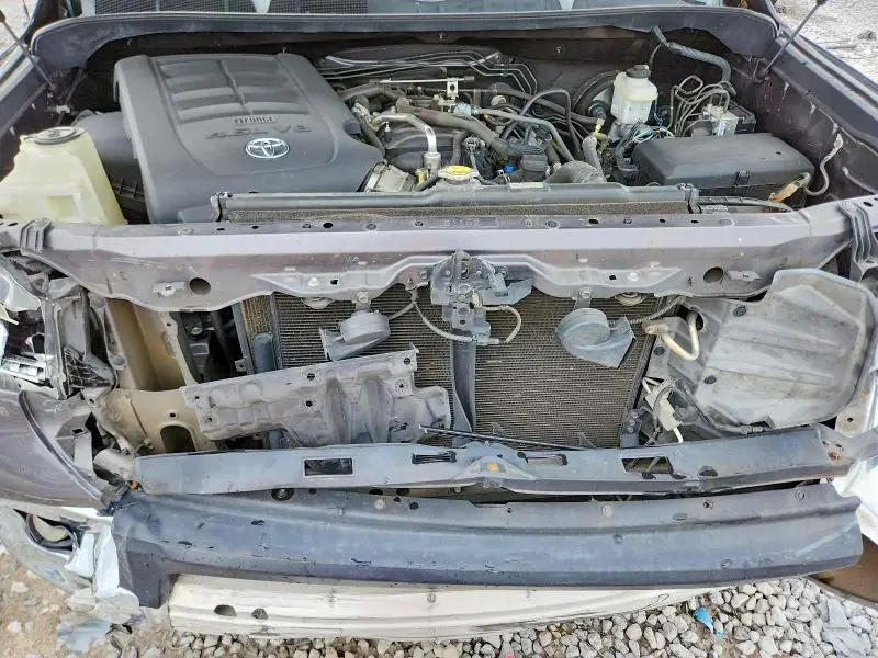 2016 TOYOTA TUNDRA SR5  
