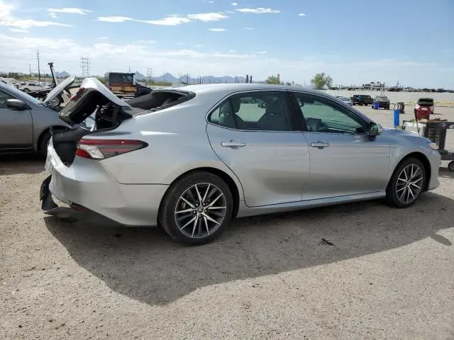 2023 TOYOTA CAMRY XLE  