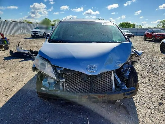 2011 TOYOTA SIENNA XLE 8-PASSENGER  