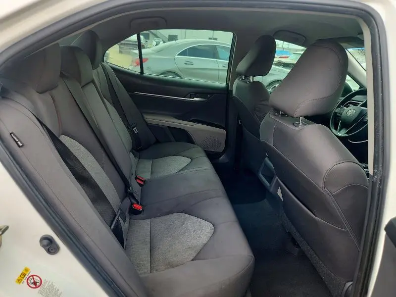 2018 TOYOTA CAMRY LE  