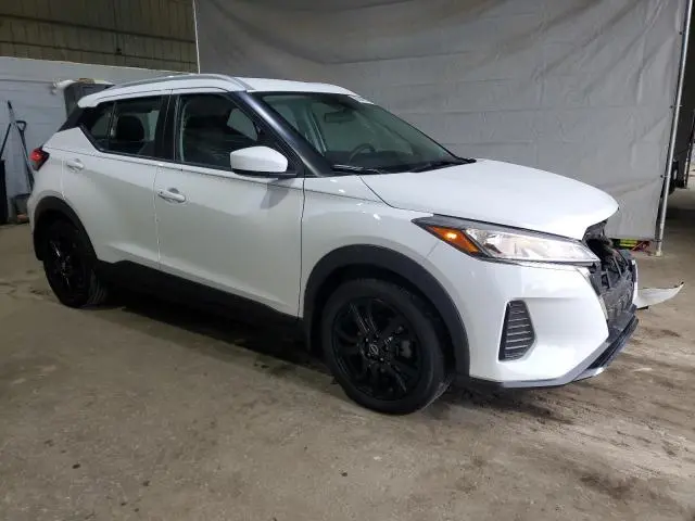 2024 NISSAN KICKS SV  