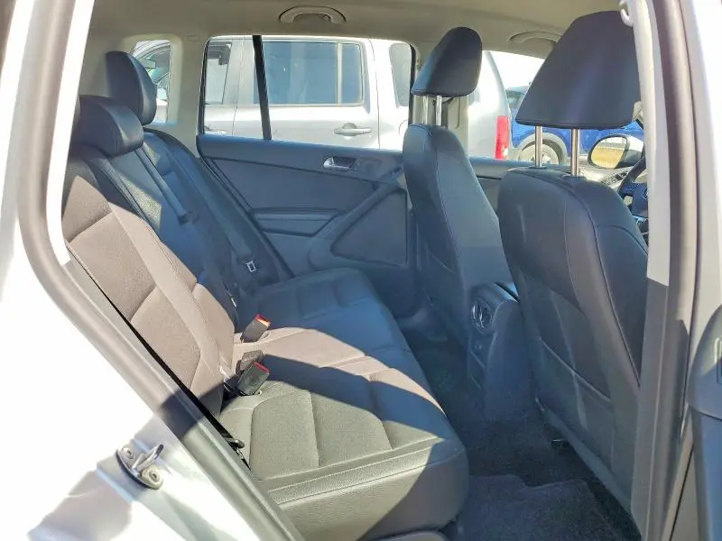 2017 VOLKSWAGEN TIGUAN S  