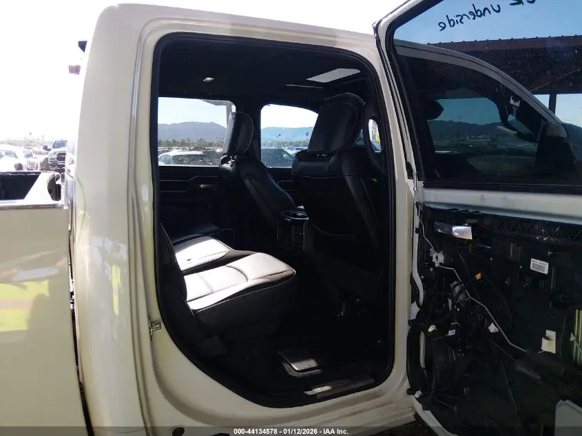 2021 RAM 2500 LARAMIE  4X2 6'4 BOX