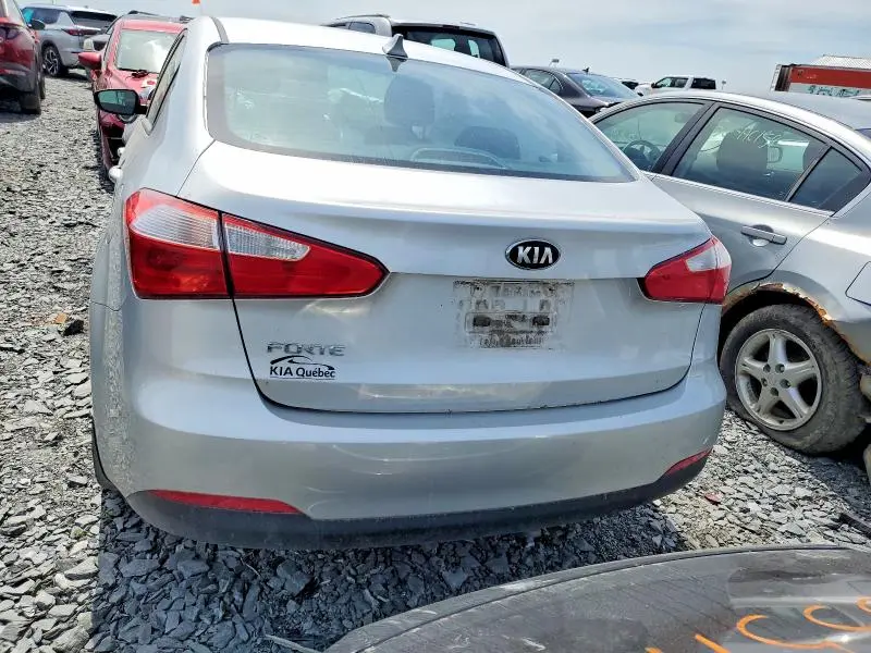 2016 KIA FORTE LX  