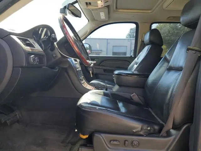 2010 CADILLAC ESCALADE PREMIUM  