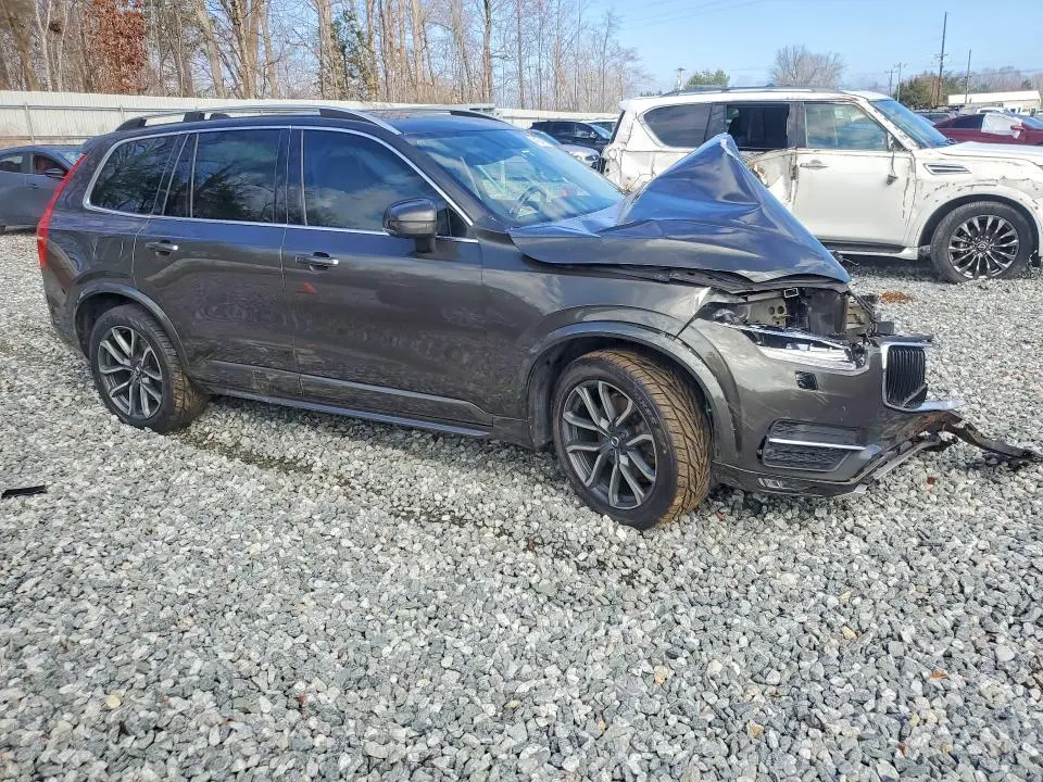 2018 VOLVO XC90 T6  