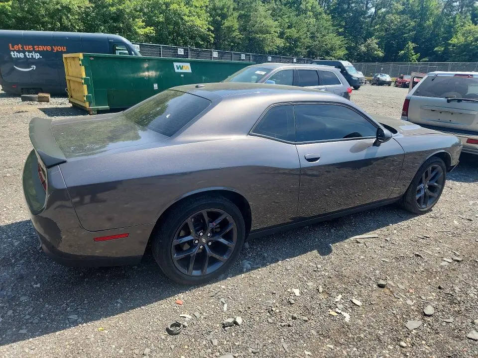 2022 DODGE CHALLENGER SXT  