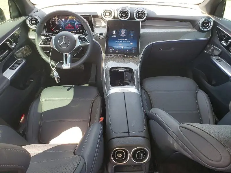 2026 MERCEDES-BENZ GLC 300 4MATIC  