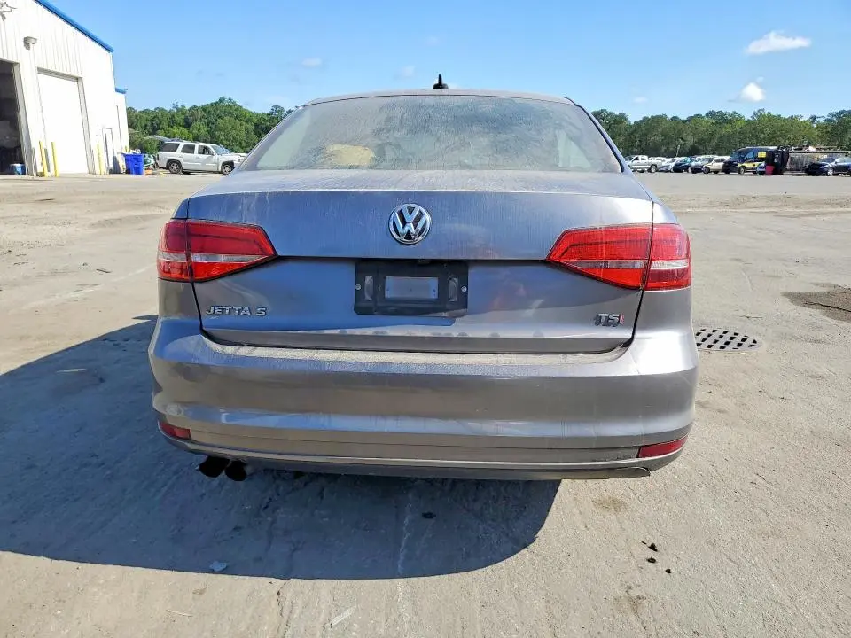 2015 VOLKSWAGEN JETTA SE  