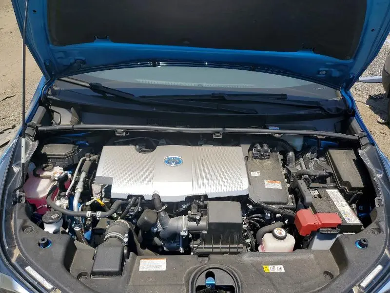 2021 TOYOTA PRIUS XLE  