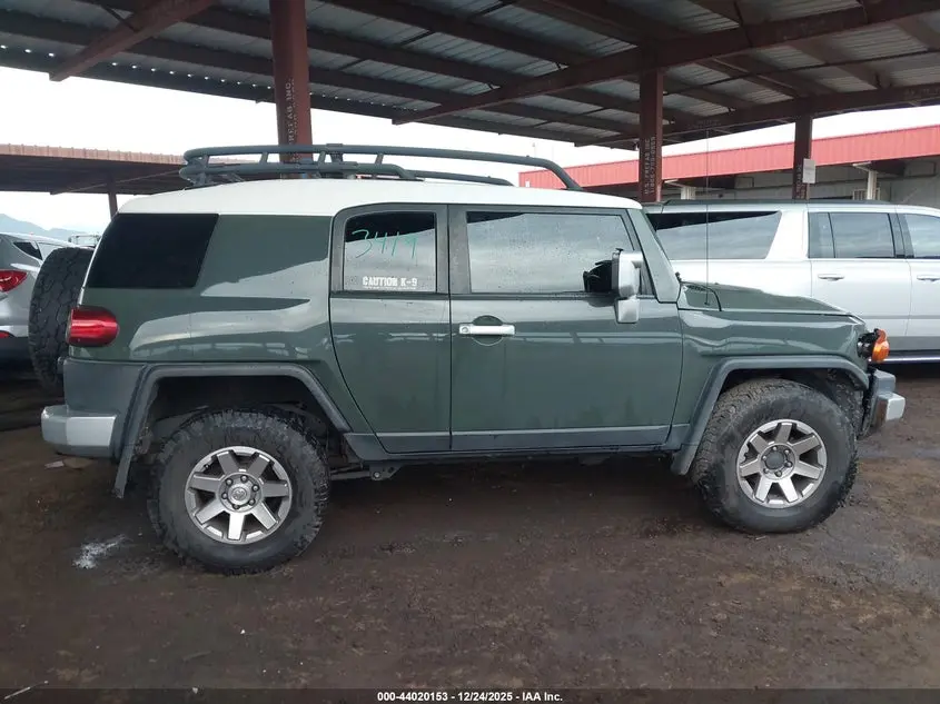 2014 TOYOTA FJ CRUISER  