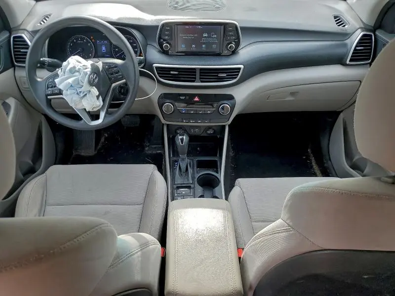 2021 HYUNDAI TUCSON SE  