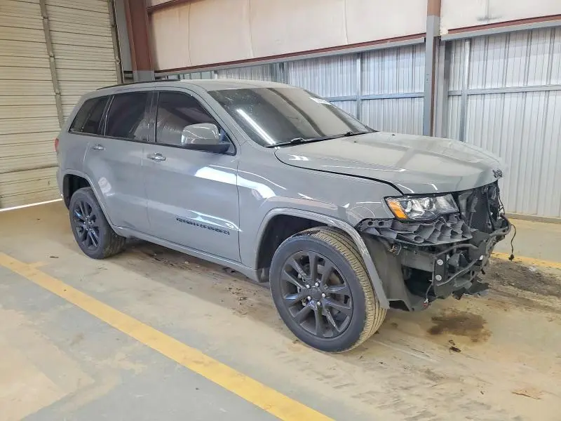 2020 JEEP GRAND CHEROKEE LAREDO  
