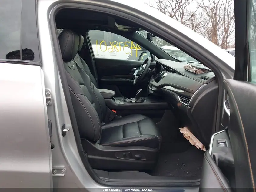 2022 CADILLAC XT4 FWD SPORT