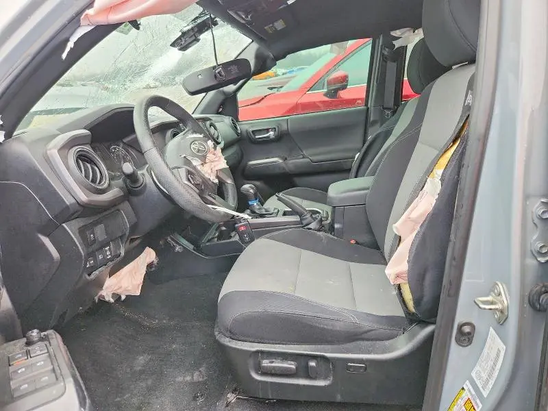 2020 TOYOTA TACOMA SR V6  