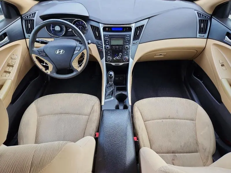 2013 HYUNDAI SONATA GLS  