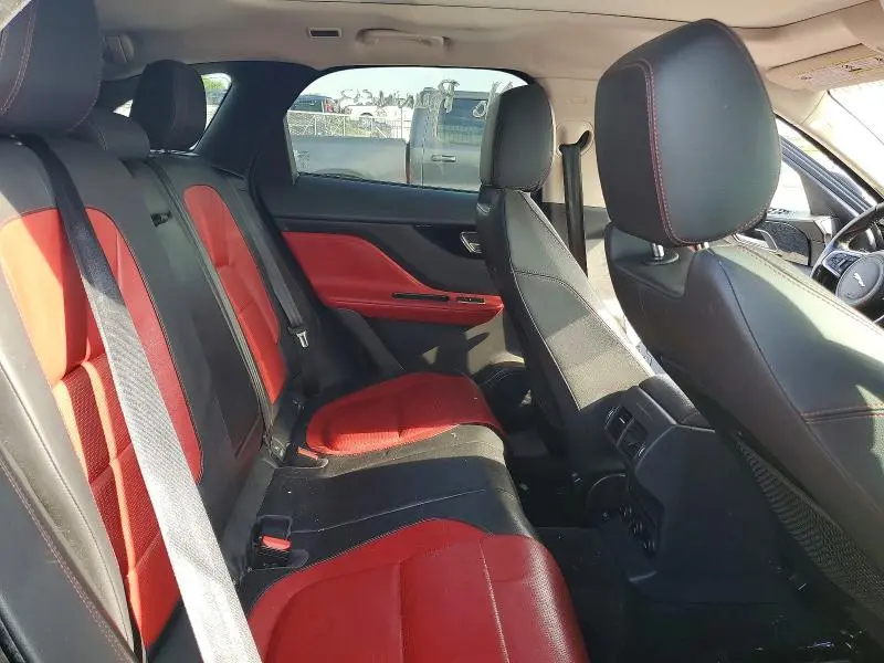 2017 JAGUAR F-PACE R - SPORT  
