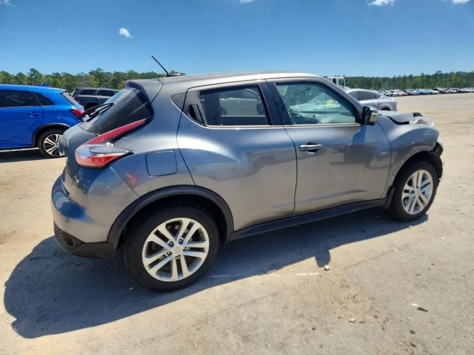 2016 NISSAN JUKE SV  