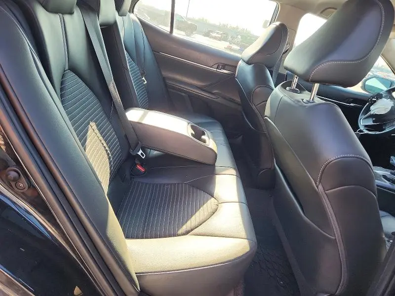 2020 TOYOTA CAMRY SE NIGHTSHADE  