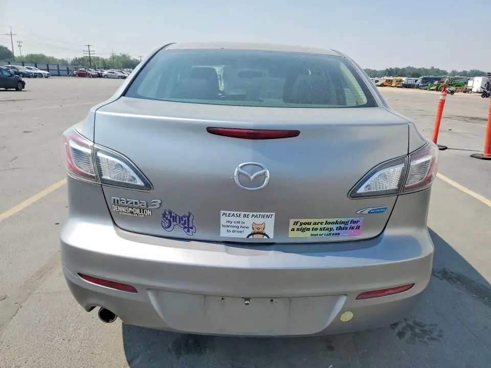 2012 MAZDA 3 I  