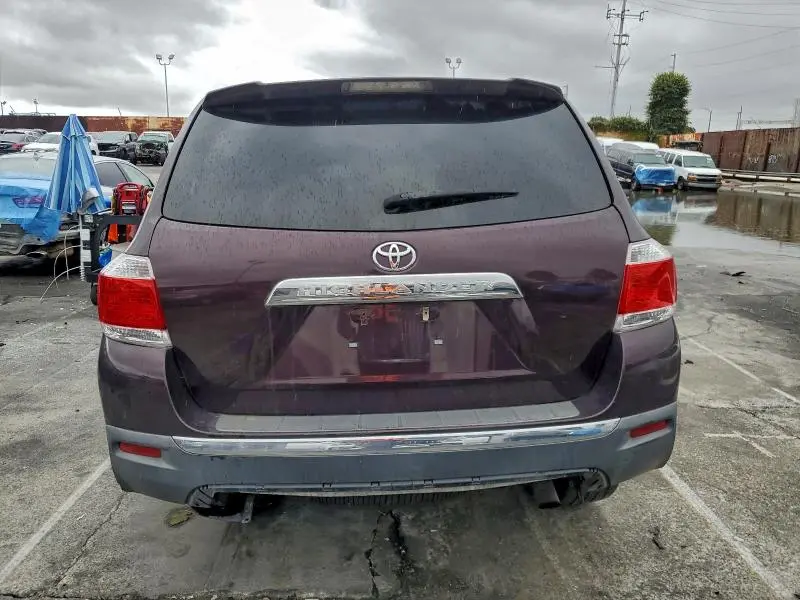 2013 TOYOTA HIGHLANDER BASE  