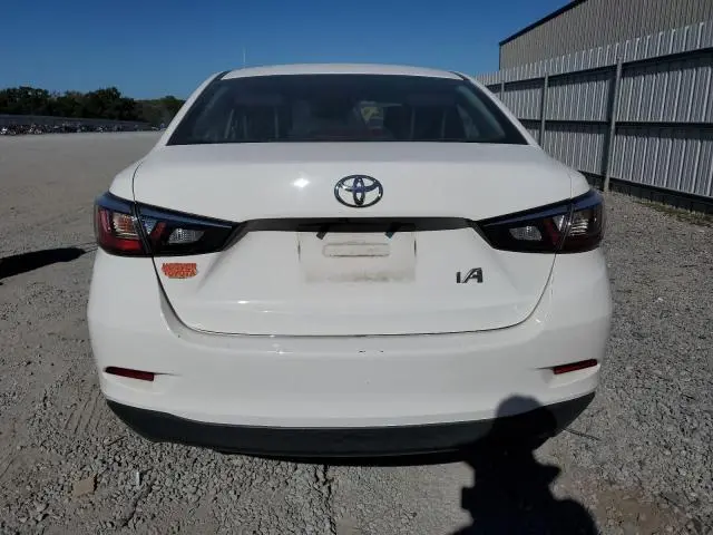 2017 TOYOTA YARIS IA   