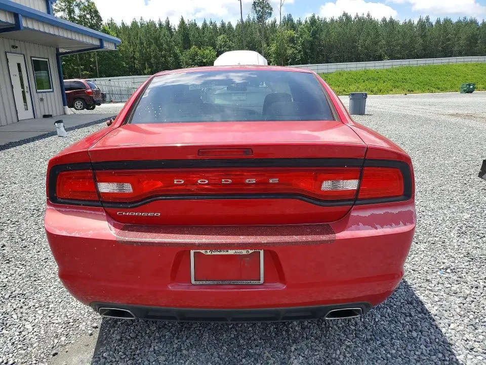 2013 DODGE CHARGER SE  