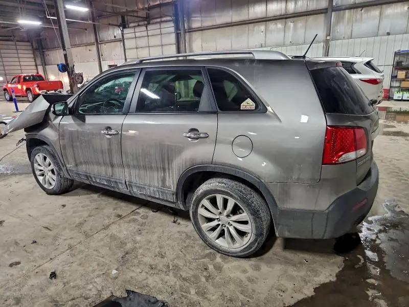 2011 KIA SORENTO BASE  