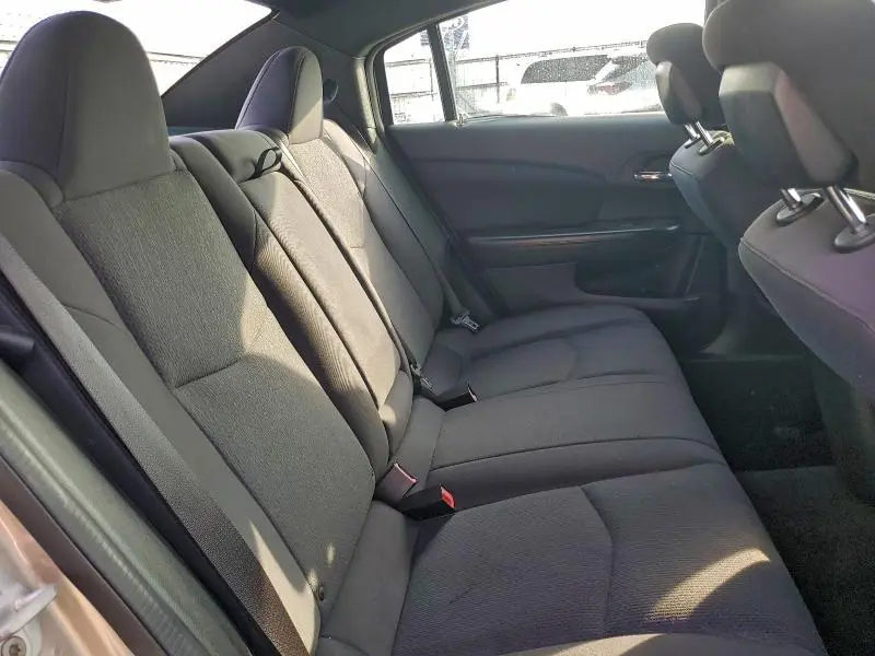 2013 CHRYSLER 200 LX  