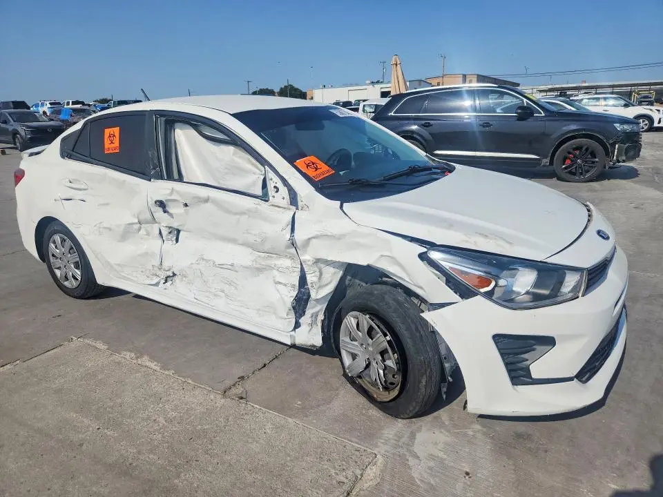 2021 KIA RIO LX  