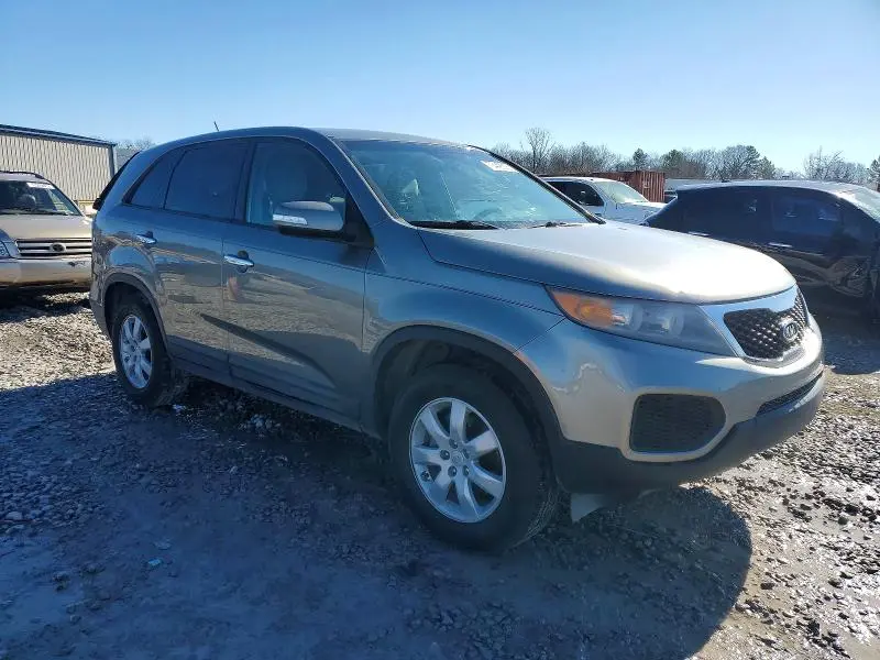 2011 KIA SORENTO BASE  