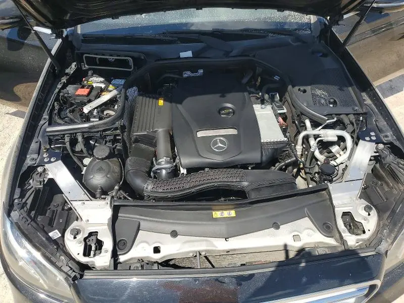 2019 MERCEDES-BENZ E 300  