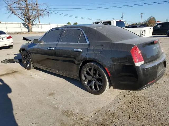 2019 CHRYSLER 300C   