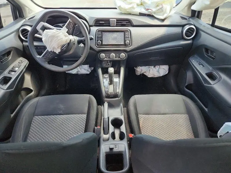 2021 NISSAN VERSA S  