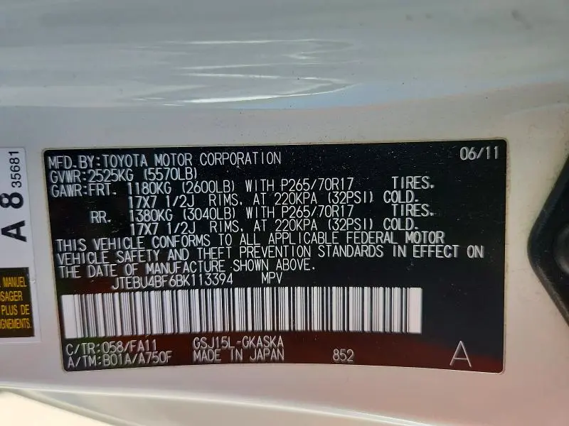 2011 TOYOTA FJ CRUISER BASE  
