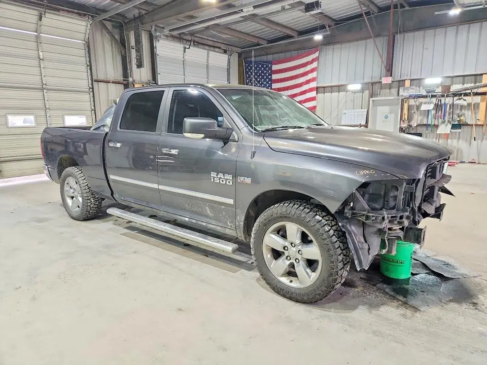 2015 RAM 1500 SLT  