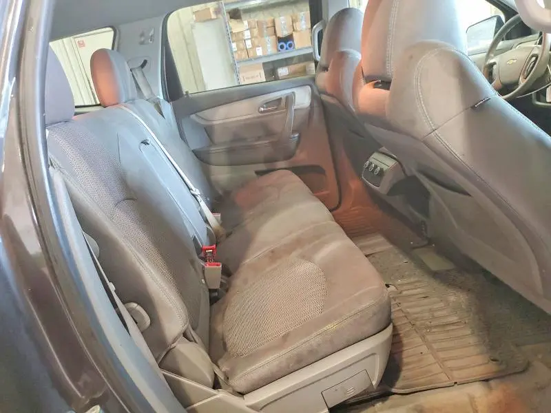 2016 CHEVROLET TRAVERSE LS  