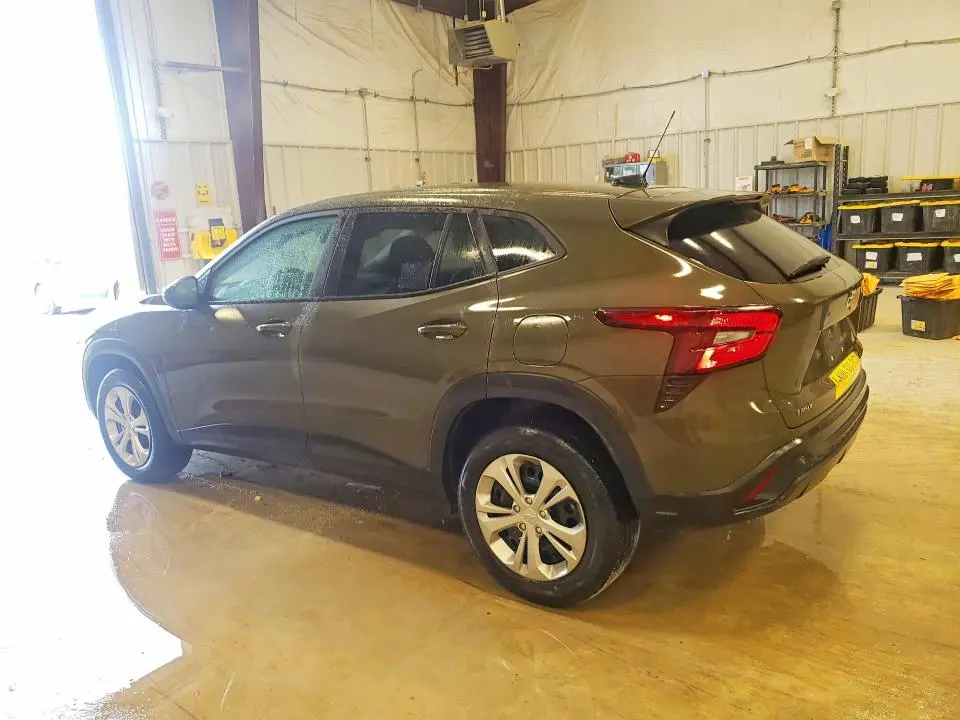 2024 CHEVROLET TRAX LS  
